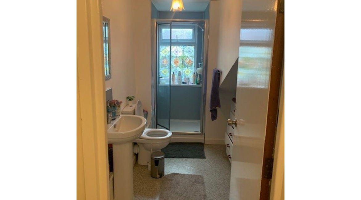 Matthews Properties 1 Moorland Ave bathroom 2a